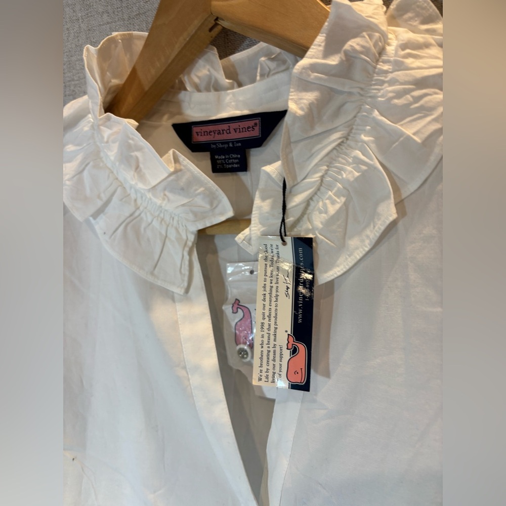 VINEYARD VINES “Victoria Ruffle” collar white shirt w/pearl buttons NWT. Size 12 - Picture 2 of 5